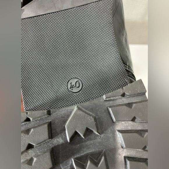 BARNEYS NEW YORK COMBAT BOOTS LIKE NEW 🖤🖤 - Picture 7 of 13